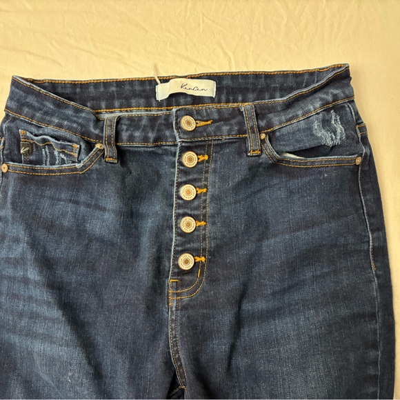 KanCan Button-fly High Waisted Raw Hem Jeans - Picture 3 of 4